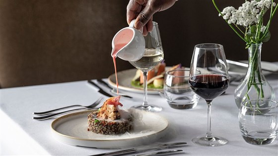 Wood Hall Hotel & Spa