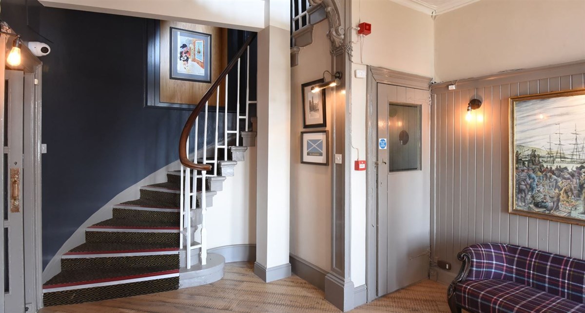 Ardencaple Hotel