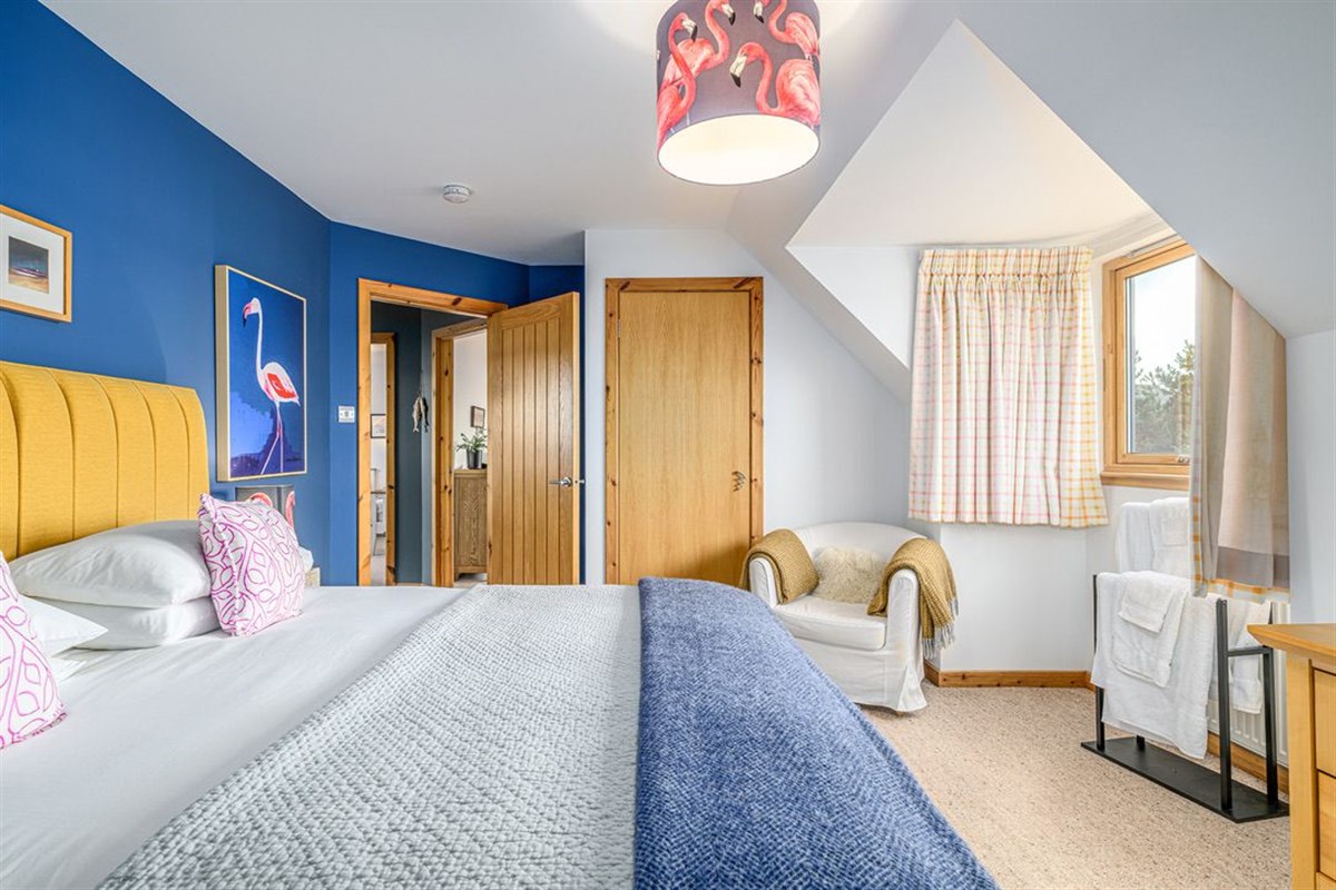 Third king bedroom or twin