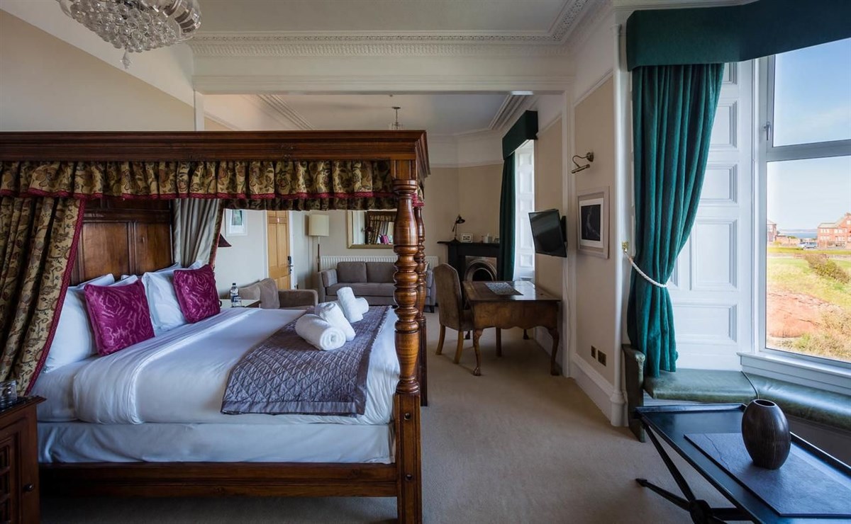 Suite Dunbar (suite de luxe à baldaquin)