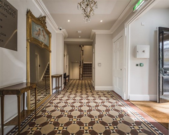 Victorian Villa - Entrance 