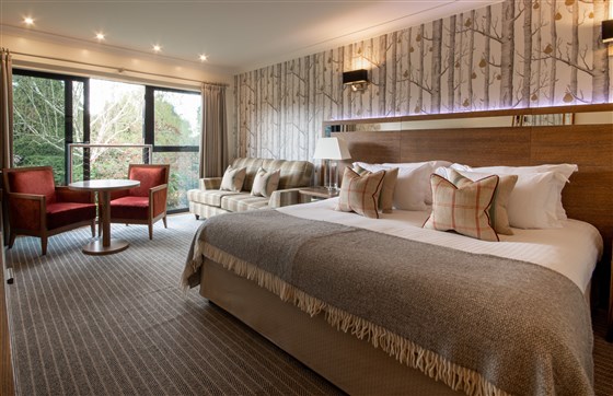 Oakwood Garden Bedroom