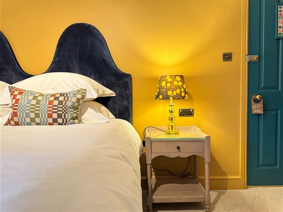 Deluxe Super King Room