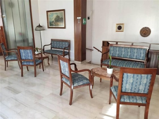 chaises
