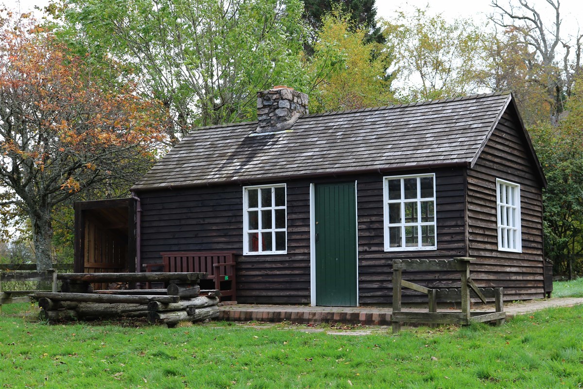 Middle Blackhall Hut