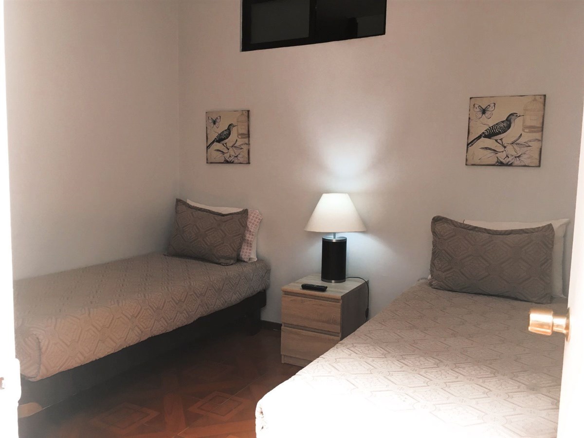 Double room 2 single beds