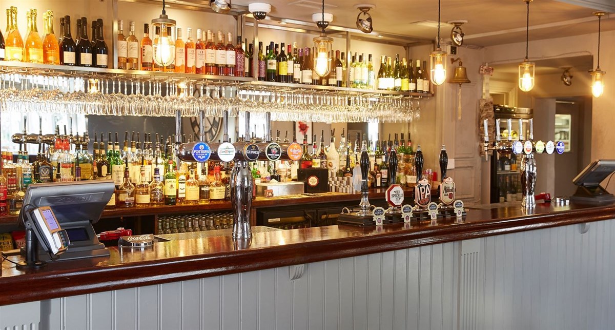 The Cedars Inn