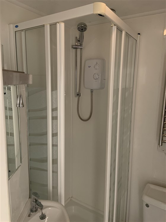 Quarto 2 com banheiro privativo