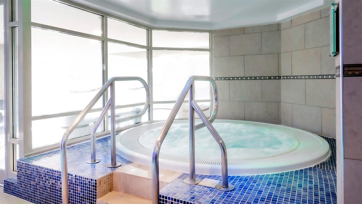 Wood Hall Hotel & Spa