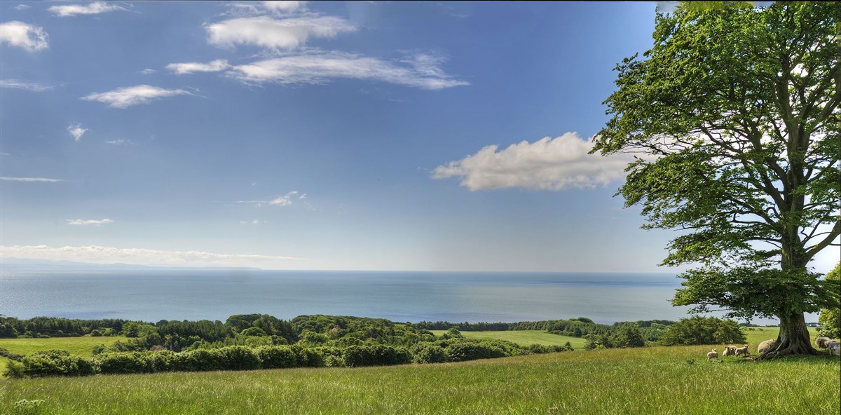 Vues sur le Solway Firth jusqu'à l'île de Man