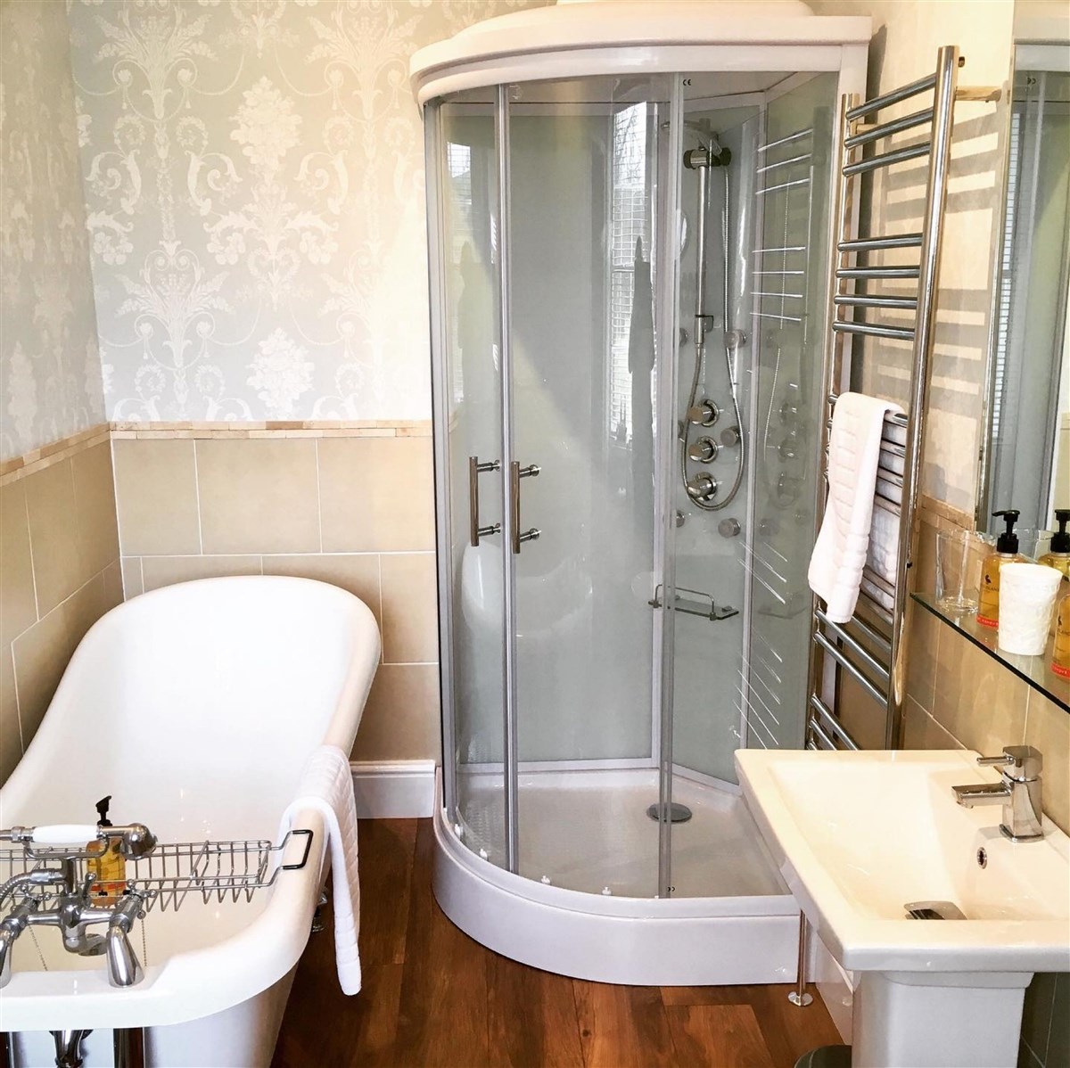 Chatton Suite Bathroom
