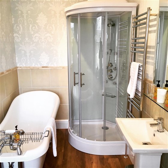 Chatton Suite Bathroom
