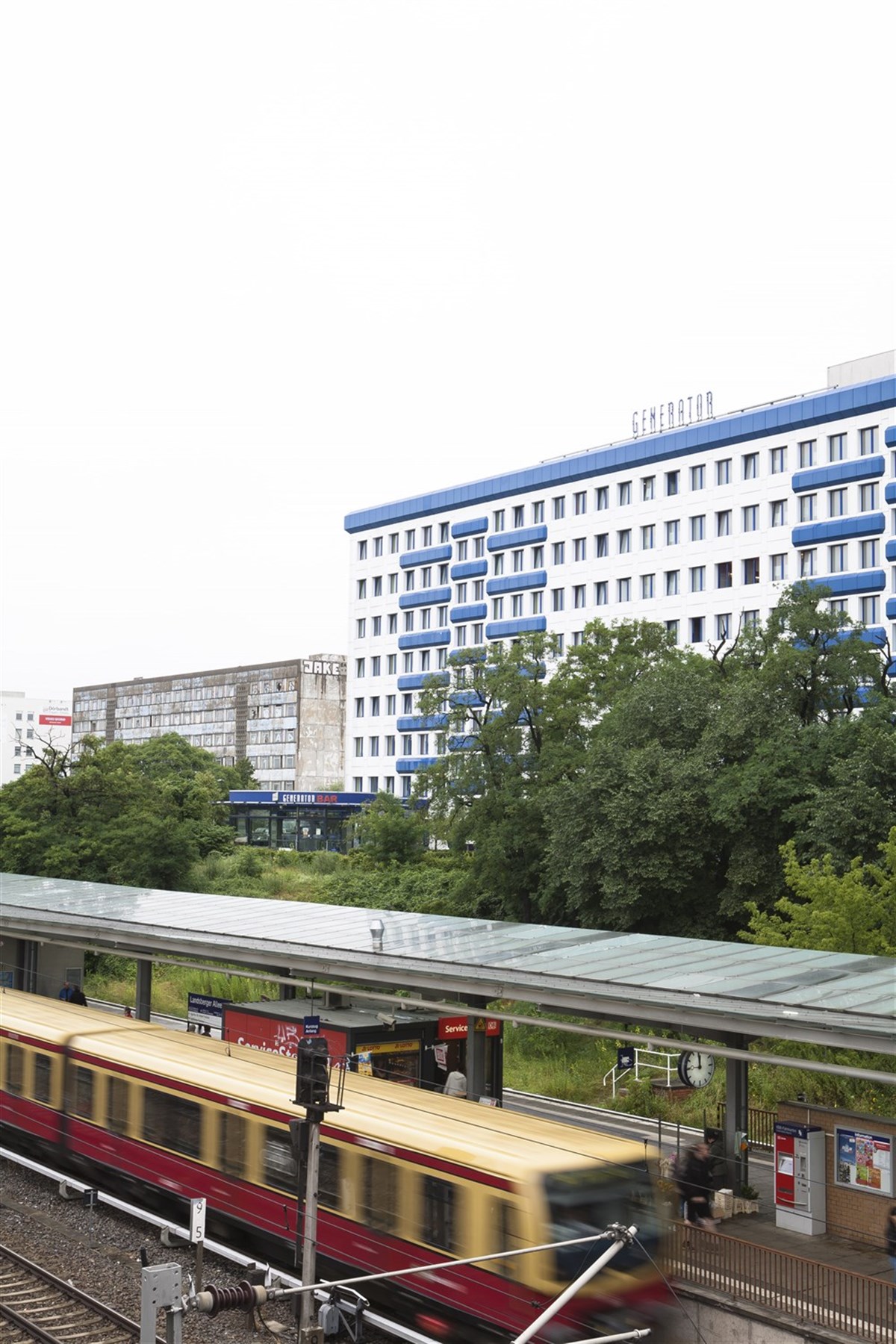 in der Nähe von öffentlichen Verkehrsmitteln