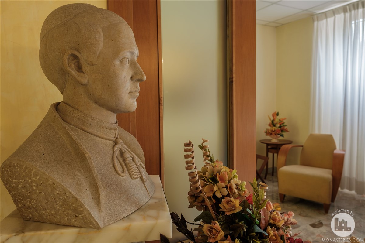 Statua