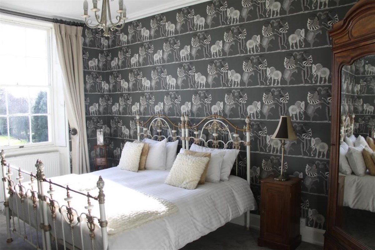 Longville House