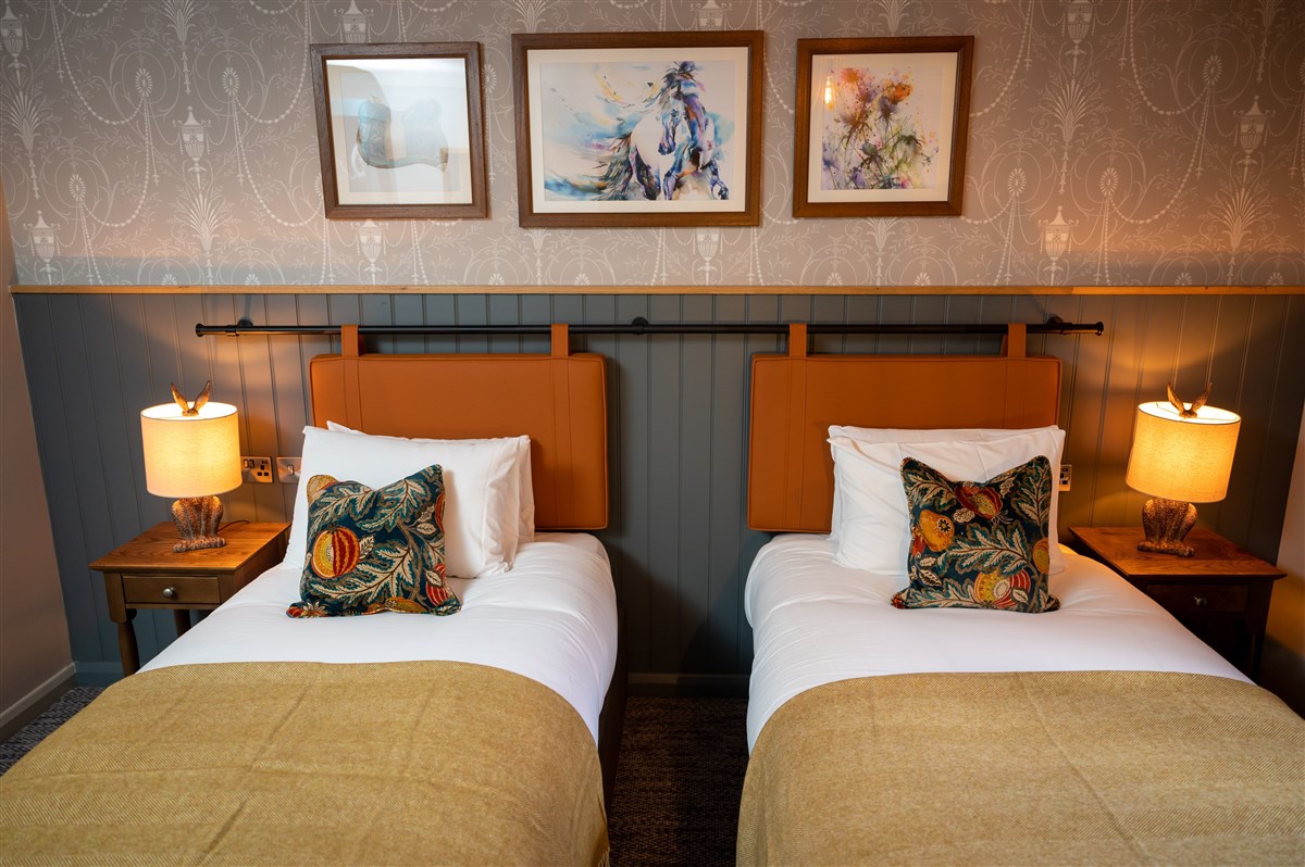 Twin Bedroom