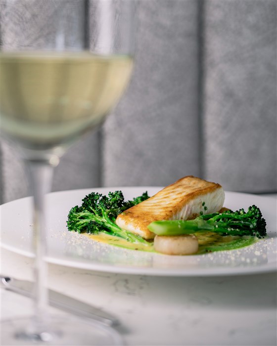Fairmont Windsor Park - 1215 Restaurant Food
