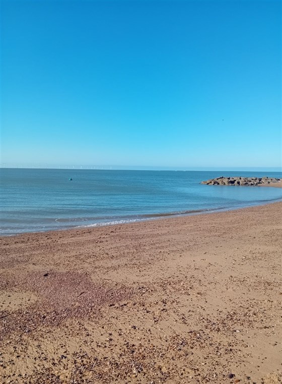 Tide never comes in or goes out due to the fishtail design 