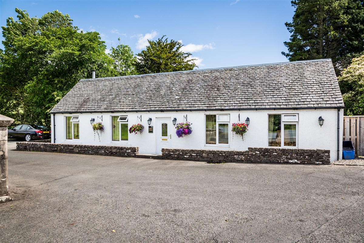 Leny Lodge