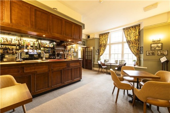 Hunters Bar 1