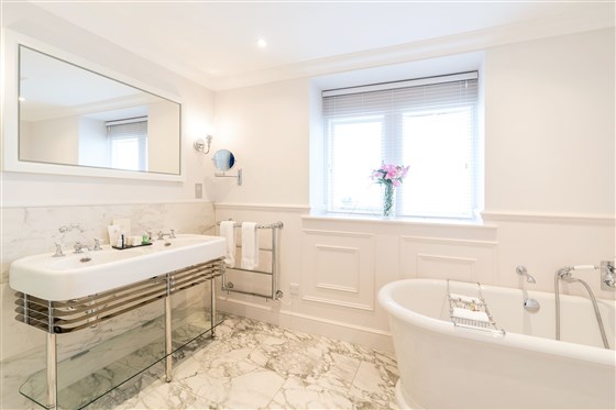 Presidential Bathroom