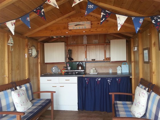 Beach Hut 43C - The Cabin, Kings Parade, Holland on Sea
