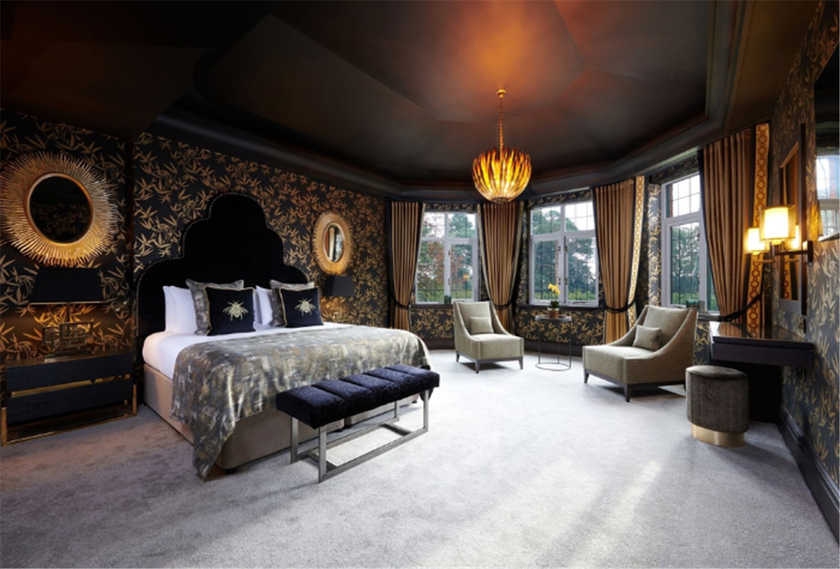 Deluxe bedroom
