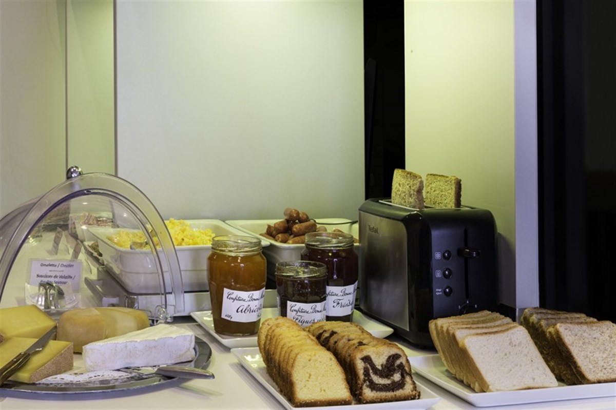 Petit-déjeuner buffet