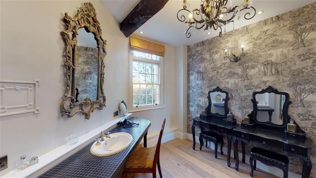 Bride's Manor House Dressing Parlour