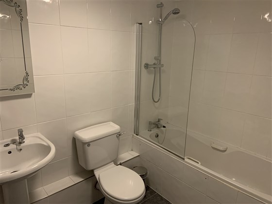 Quarto 3 com banheiro privativo