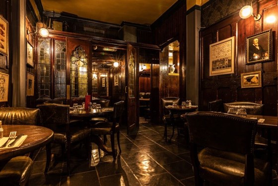 Fox & Anchor