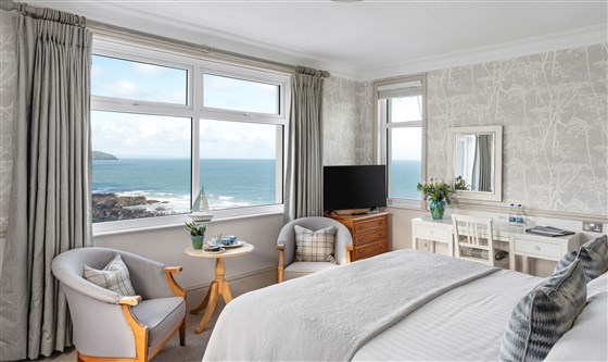 Deluxe Bedroom
