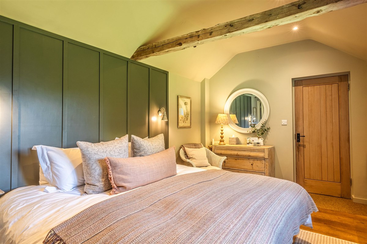 Church Farm bedroom