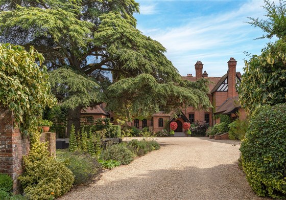 Careys Manor Hotel