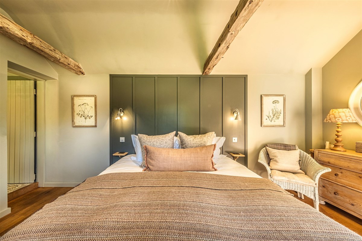 Church Farm bedroom