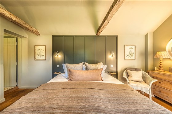 Church Farm bedroom
