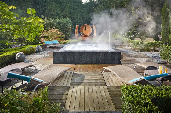 Outdoor Hot Tub at Utopia Spa
