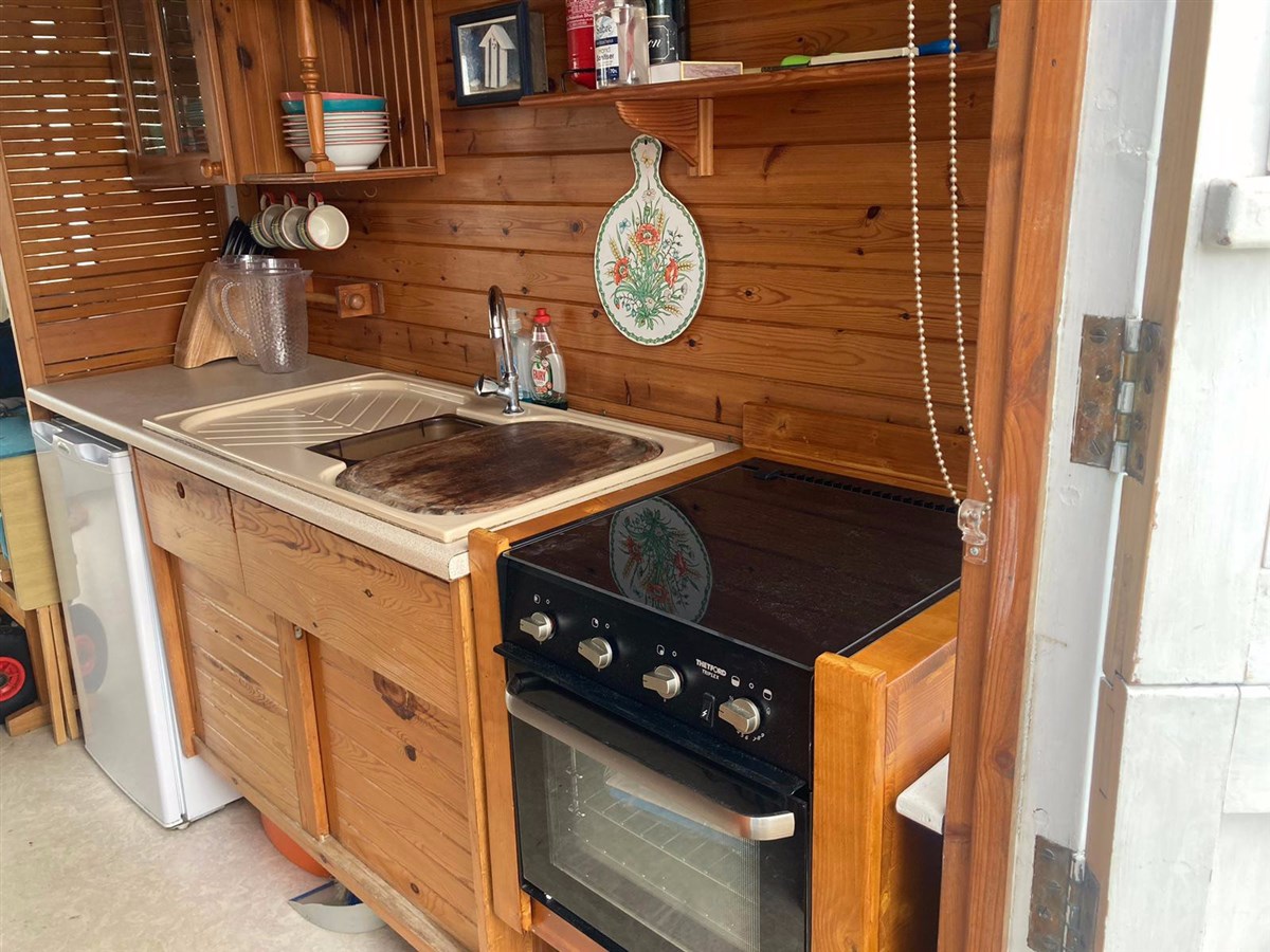 Kitchen area (taken from back door)