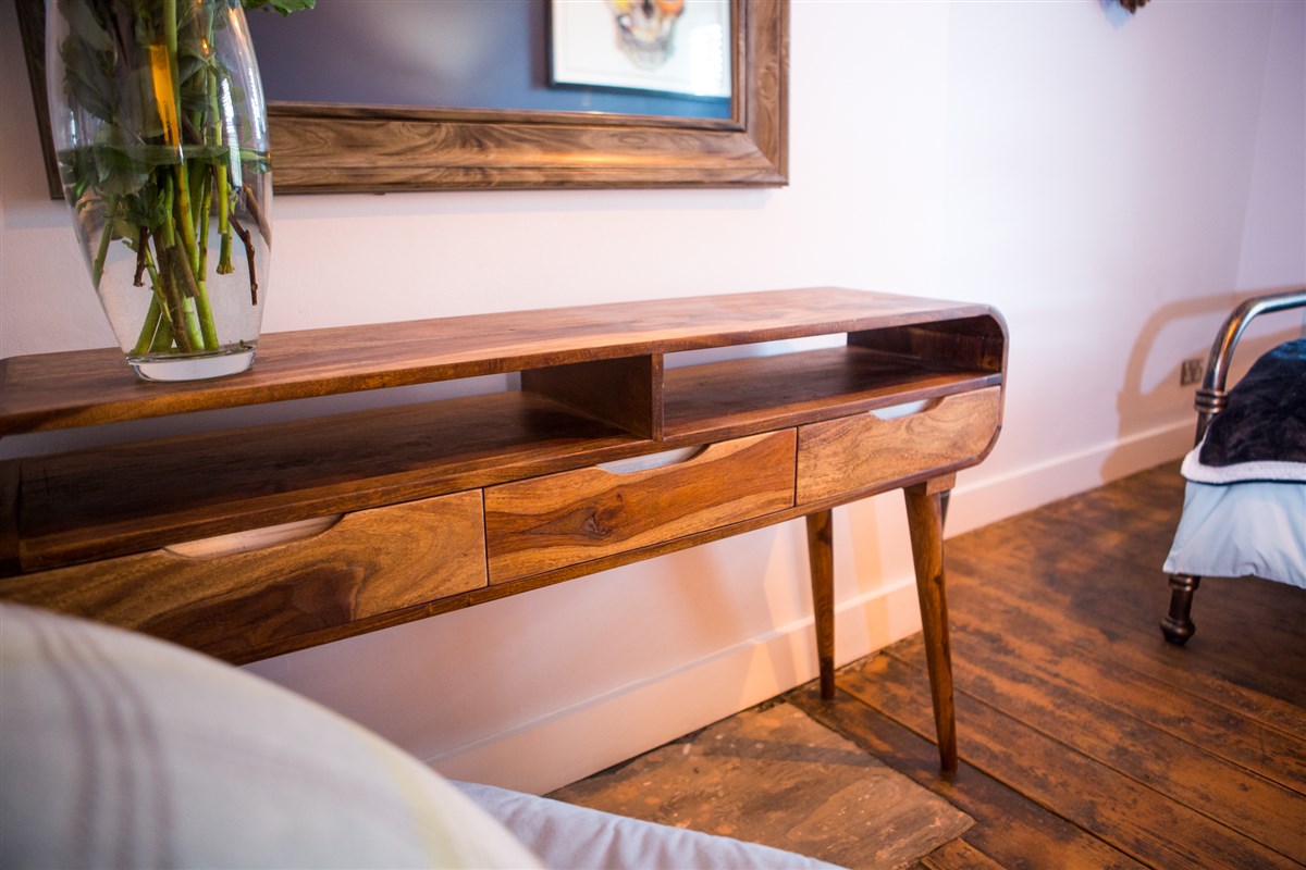 Main bedroom dressing table and hair dryer
