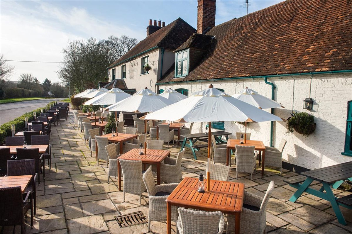 The Carnarvon Arms