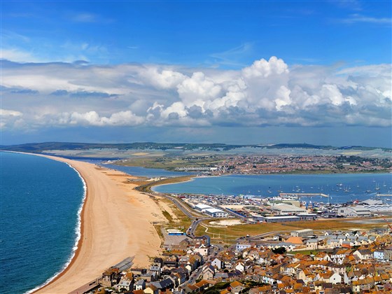 切瑟尔海滩和波特兰港