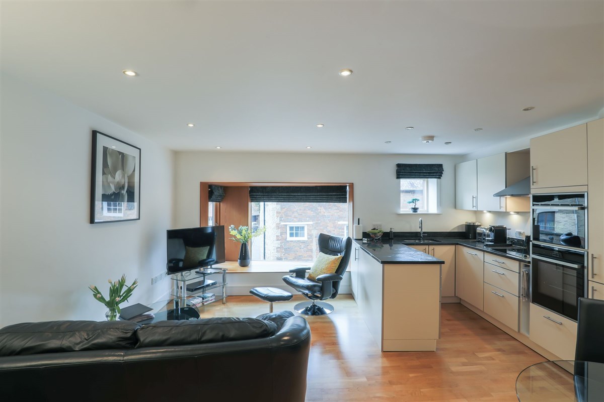 "Our stay was sheer serendipity- modern luxury at its comfortable best."AB,UK
