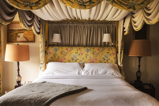 The Pilsley Inn, Farmhouse Bedroom