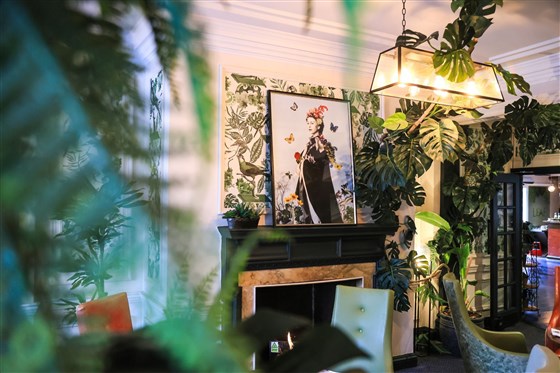 Castle Hotel lounge