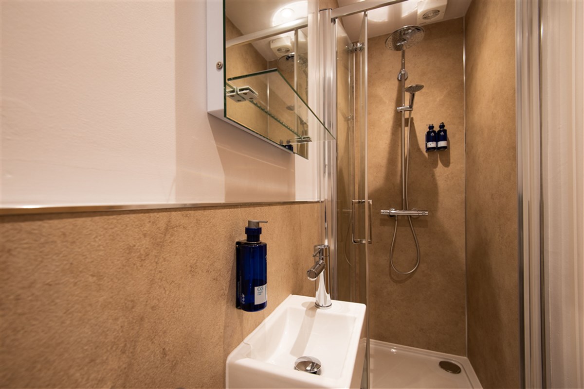 Bathroon