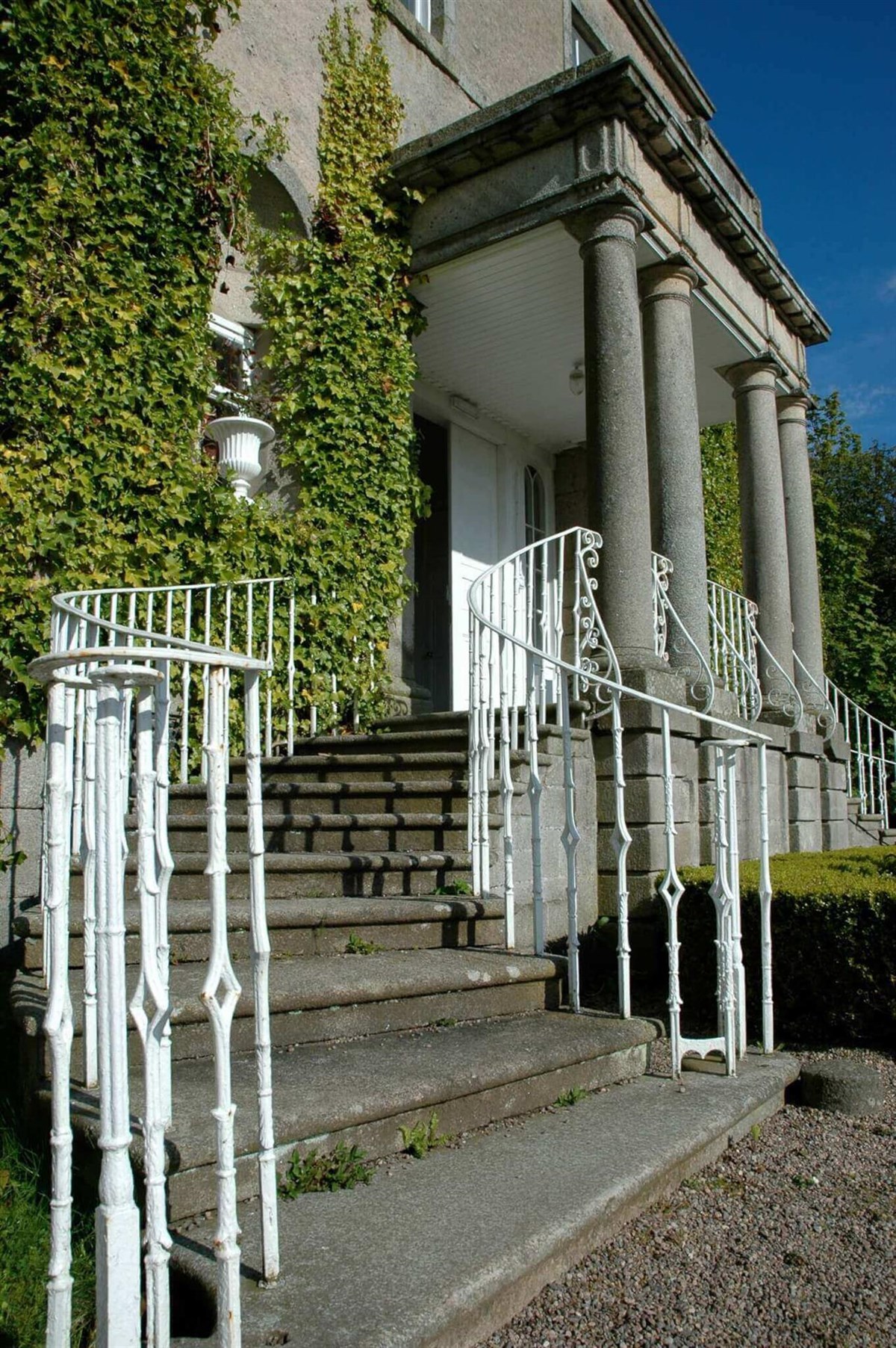 Cortes House