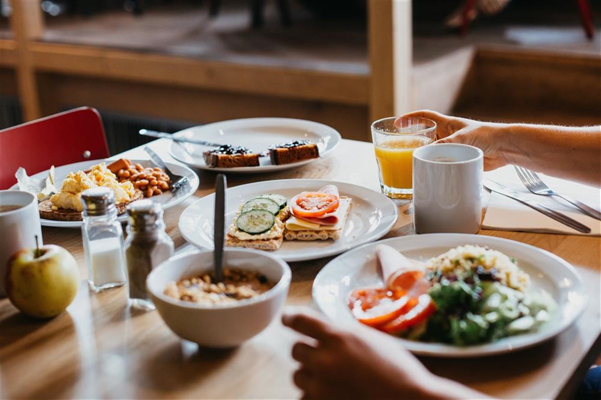 Breakfast 
