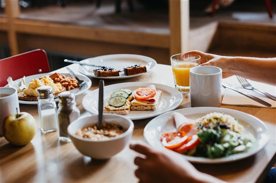 Breakfast 
