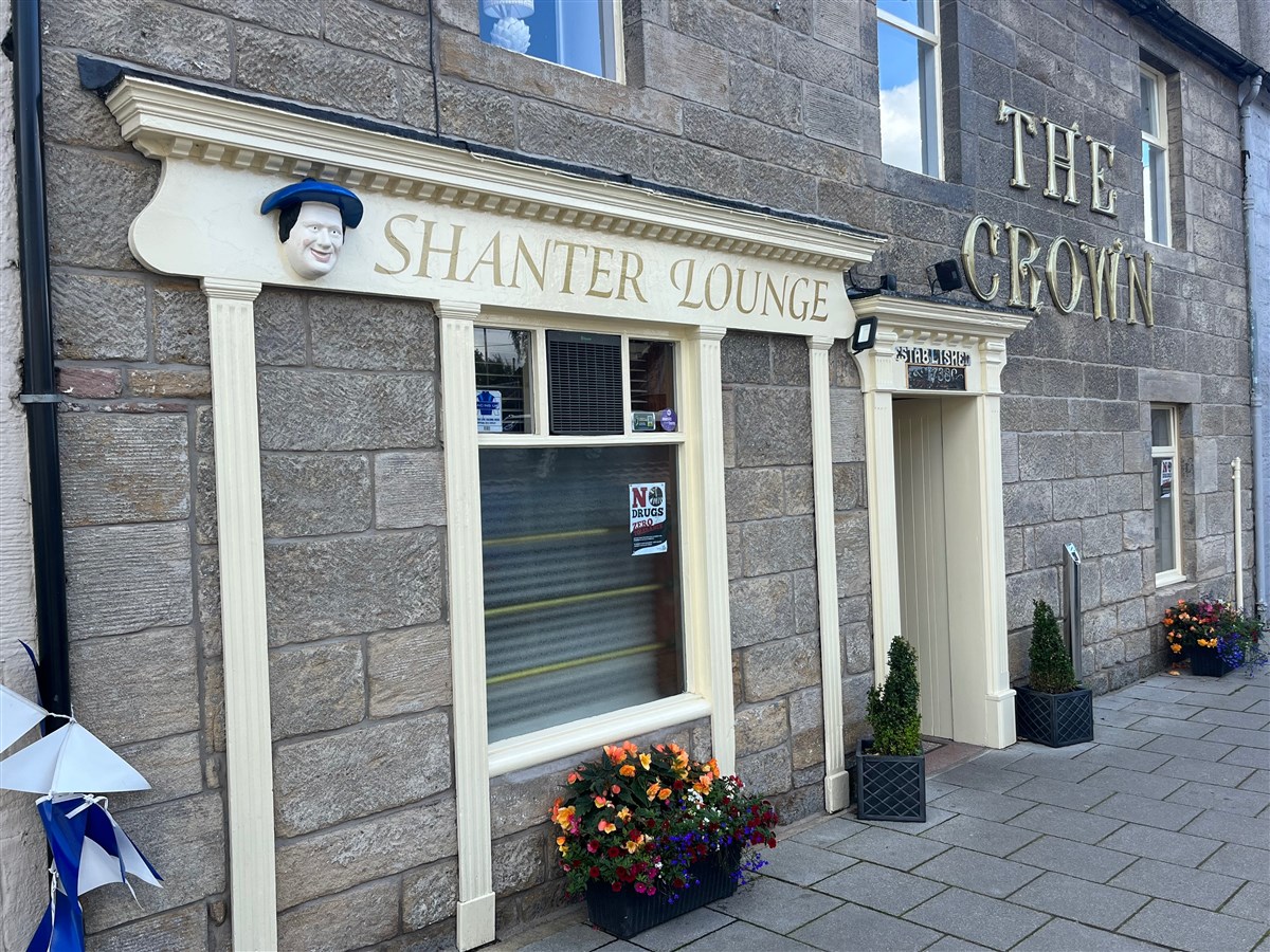 Pub local, Sanquhar
