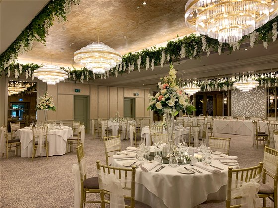 Newly-refurbished Grosvenor Suite